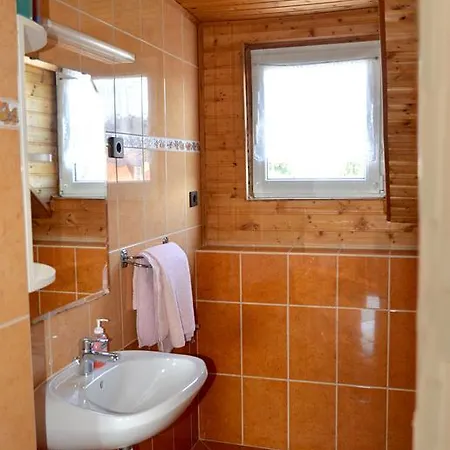 Benedekne Haza Apartment Gyenesdiás